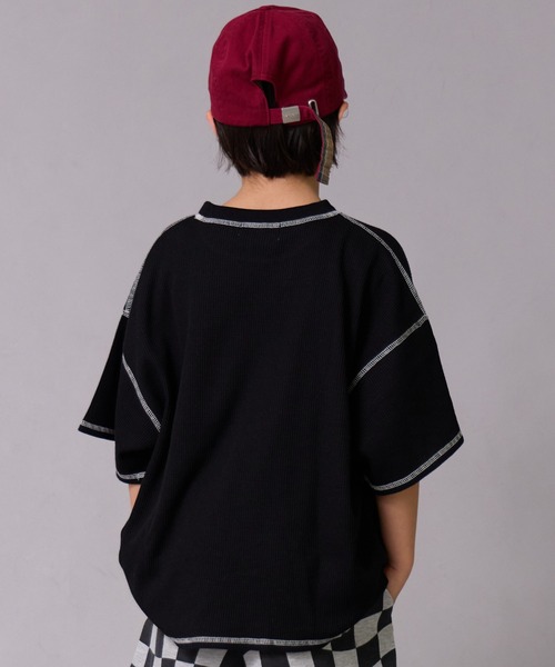 PAIRMANON STREET（ペアマノンストリート）の「【ワッフル】配色ステッチ半袖Ｔ【PAIRMANON STREET】（Tシャツ/カットソー・キッズ・ブルー/アイボリー/グレー/ブラック・100/110/120/130/140/150/90/160）」の9枚目の写真