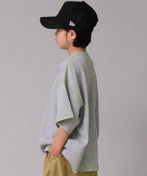 PAIRMANON STREET（ペアマノンストリート）の「【ワッフル】配色ステッチ半袖Ｔ【PAIRMANON STREET】（Tシャツ/カットソー・キッズ・ブルー/アイボリー/グレー/ブラック・100/110/120/130/140/150/90/160）」の11枚目の写真