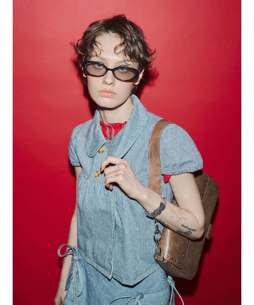 jouetie（ジュエティ）の「パフスリーブデニムジャケット【セットアップ対応】（その他トップス・レディース・インディゴブルー/ブラック・MEDIUM）」の18枚目の写真