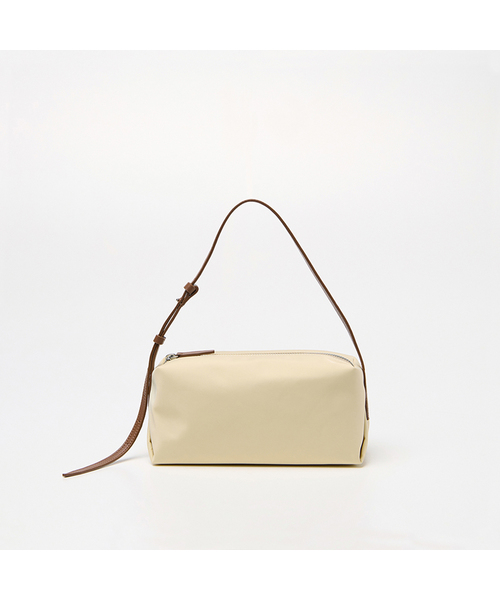 I BAG YOUR PARDON(アイバック ユア パードン)の「pencil BAG (4 colors)(トートバッグ・レディース・ライトイエロー/Beige/ホワイト/ブラック/レッド/ネイビー・FREE)」の3枚目の写真