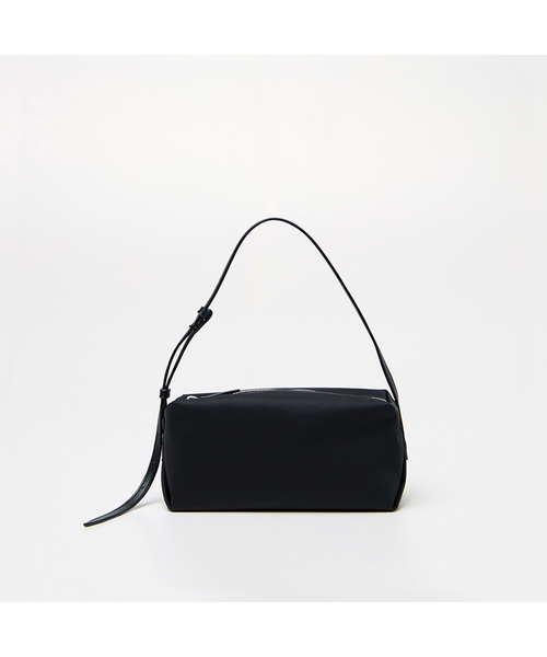 I BAG YOUR PARDON(アイバック ユア パードン)の「pencil BAG (4 colors)(トートバッグ・レディース・ライトイエロー/Beige/ホワイト/ブラック/レッド/ネイビー・FREE)」の1枚目の写真