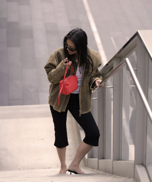 I BAG YOUR PARDON(アイバック ユア パードン)の「pencil BAG (4 colors)(トートバッグ・レディース・ライトイエロー/Beige/ホワイト/ブラック/レッド/ネイビー・FREE)」の10枚目の写真