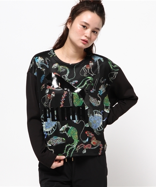 PUMA（プーマ）の「SWASH CREW SWEAT (WOMEN)（スウェット・レディース・ブラック系その他/ブラック・SMALL/MEDIUM/X-SMALL）」の2枚目の写真