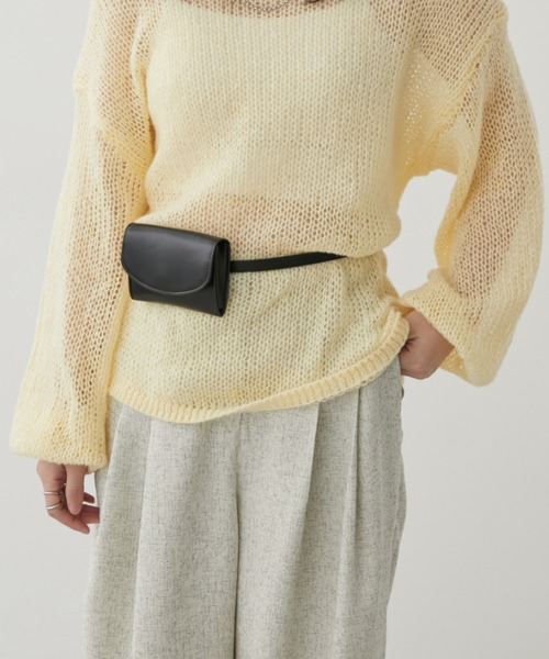 Aunt Marie's(アントマリーズ)の「フェイクレザーベルトミニバッグ(ハンドバッグ・レディース・ブラック/ブラウン・FREE)」の19枚目の写真