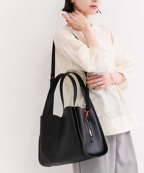 le cercle ADAM ET ROPE'(ルセルクルアダムエロペ)の「2WAYフォルムバッグ(ショルダーバッグ・レディース・ブラック/イエロー系その他3・FREE)」の10枚目の写真