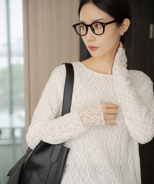 LEPSIM（レプシィム）の「《オフィスライン》レース2WAYプルオーバー　647856（Tシャツ/カットソー・レディース・ブラック/オフホワイト・FREE）」の2枚目の写真