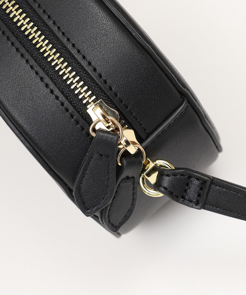 ROYAL PARTY（ロイヤルパーティー）の「エンボスロゴポシェット（ショルダーバッグ・レディース・キャメル/ブラック・FREE）」の7枚目の写真