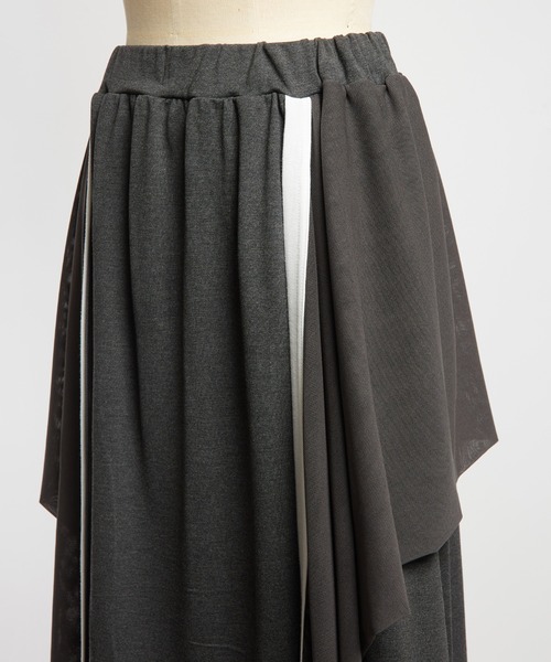 gomme（ゴム）の「ポンチフリルスカート（スカート・レディース・ブラック/チャコールグレー・MEDIUM）」の19枚目の写真