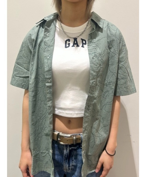 GAP（ギャップ）の「スタンダードフィット ストレッチ ポプリンシャツ（シャツ/ブラウス・メンズ・グリーン/ブラウン・L/XS/S/M/XL）」の3枚目の写真