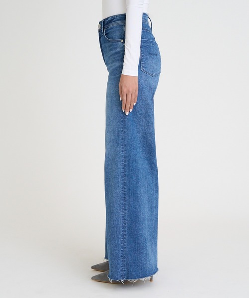 YANUK(ヤヌーク)の「ワイドフレア"LYDIA"(デニムパンツ・レディース・ライトブルー・26inch/25inch/23inch/22inch/21inch/27inch)」の5枚目の写真