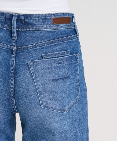 YANUK(ヤヌーク)の「ワイドフレア"LYDIA"(デニムパンツ・レディース・ライトブルー・26inch/25inch/23inch/22inch/21inch/27inch)」の9枚目の写真