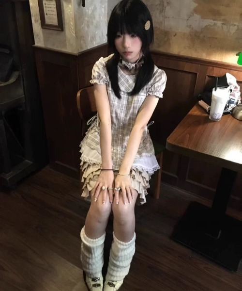 ViViDAY(ビビデー)の「レース切り替えデザイン チェック柄 襟リボン半袖ブラウス(シャツ/ブラウス・レディース・ライトベージュ・M)」の11枚目の写真