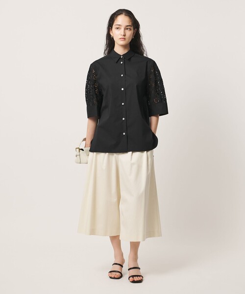 UNITED ARROWS(ユナイテッドアローズ)の「ラッセルレース コンビ シャツ ‐ウォッシャブル‐(シャツ/ブラウス・レディース・ブラック/ホワイト・FREE)」の4枚目の写真