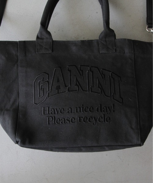 GANNI(ガニー)の「GANNI Small easy shopper(ショルダーバッグ・レディース・ブラック・ONE SIZE)」の3枚目の写真