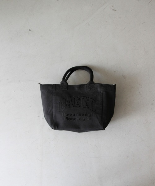 GANNI(ガニー)の「GANNI Small easy shopper(ショルダーバッグ・レディース・ブラック・ONE SIZE)」の2枚目の写真
