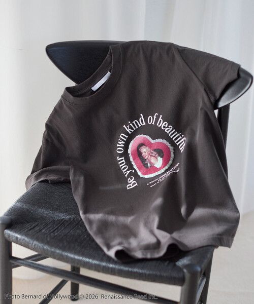 Firsthand(ファーストハンド)の「Firsthand/ファーストハンド マリリンモンロー ショートスリーブ ハート フォト Tシャツ / プリントTシャツ(Tシャツ/カットソー・レディース・チャコールグレー/ホワイト・FREE)」の2枚目の写真