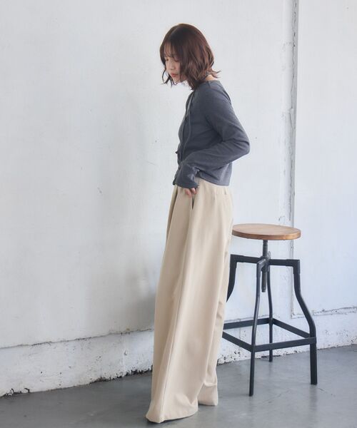 RETRO GIRL(レトロガール)の「スタッズ付きネックリボンCT(Tシャツ/カットソー・レディース・チャコールグレー/ナチュラル/ライトグリーン・FREE)」の7枚目の写真