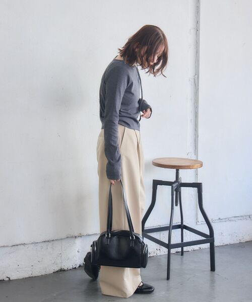 RETRO GIRL(レトロガール)の「スタッズ付きネックリボンCT(Tシャツ/カットソー・レディース・チャコールグレー/ナチュラル/ライトグリーン・FREE)」の9枚目の写真