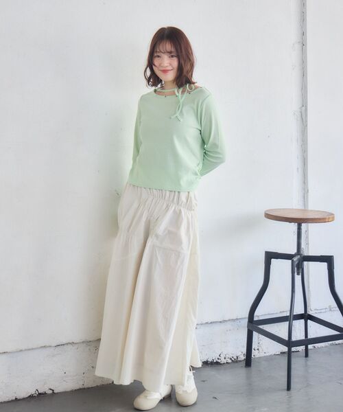 RETRO GIRL(レトロガール)の「スタッズ付きネックリボンカットソー(Tシャツ/カットソー・レディース・チャコールグレー/ナチュラル/ライトグリーン・FREE)」の8枚目の写真