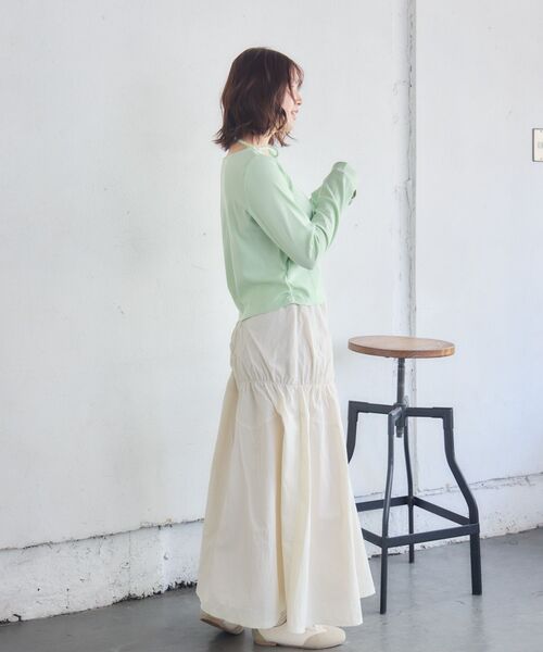 RETRO GIRL(レトロガール)の「スタッズ付きネックリボンカットソー(Tシャツ/カットソー・レディース・チャコールグレー/ナチュラル/ライトグリーン・FREE)」の11枚目の写真