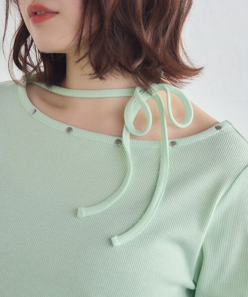 RETRO GIRL(レトロガール)の「スタッズ付きネックリボンカットソー(Tシャツ/カットソー・レディース・チャコールグレー/ナチュラル/ライトグリーン・FREE)」の16枚目の写真