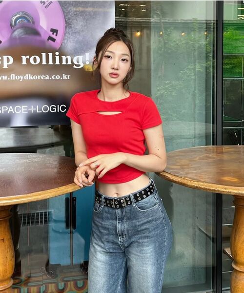 PHOS333(フォースサンサンサン)の「W Slim Fit Slit T-Shirt/Red(Tシャツ/カットソー・レディース・その他・FREE)」の3枚目の写真