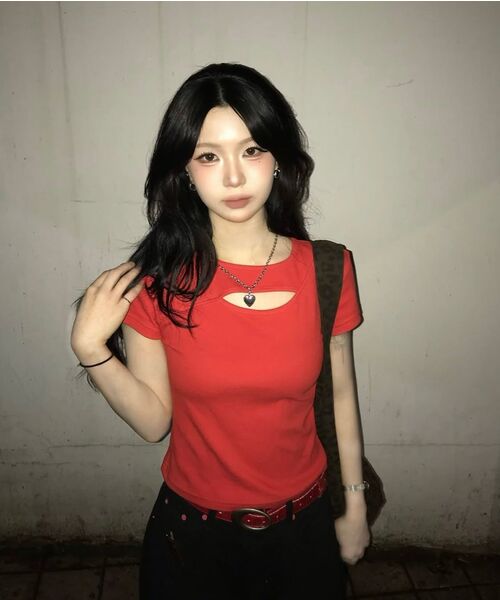 PHOS333(フォースサンサンサン)の「W Slim Fit Slit T-Shirt/Red(Tシャツ/カットソー・レディース・その他・FREE)」の7枚目の写真
