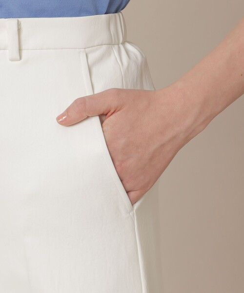 MACKINTOSH LONDON（マッキントッシュ ロンドン）の「【eclat5月号掲載】ドライツイルストレートパンツ（その他パンツ・レディース・グレー系その他2/オフホワイト・36/38/40）」の9枚目の写真