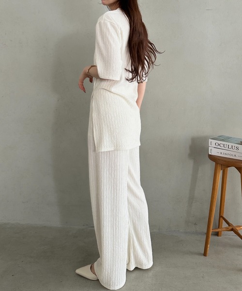 MYMOOD.(マイムード)の「ゆったりシルエット楽々セットアップ トップスパンツ2点SET ジャージセット(セットアップ・レディース・アイボリー/ブラック・FREE)」の7枚目の写真