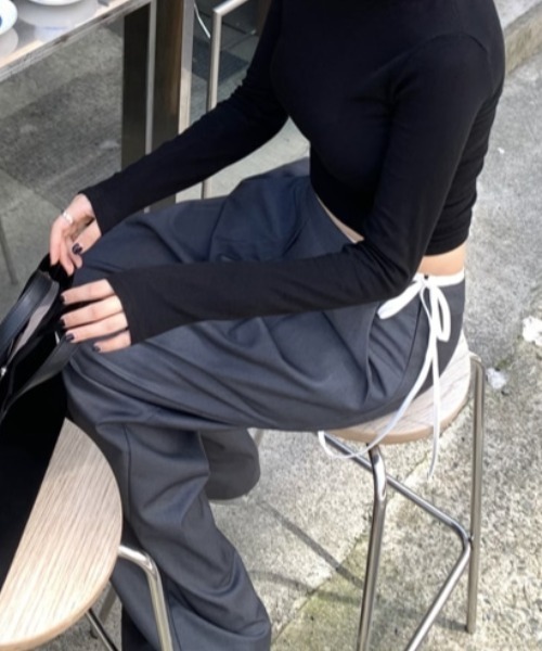 FAVORITO(ファヴォリート)の「配色切り替えサイドジップススラックス(その他パンツ・レディース・ブラック/グレー・M/S)」の9枚目の写真