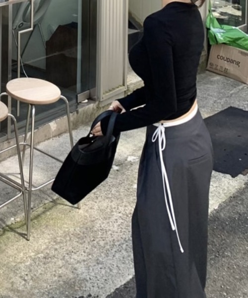 FAVORITO(ファヴォリート)の「配色切り替えサイドジップススラックス(その他パンツ・レディース・ブラック/グレー・M/S)」の14枚目の写真