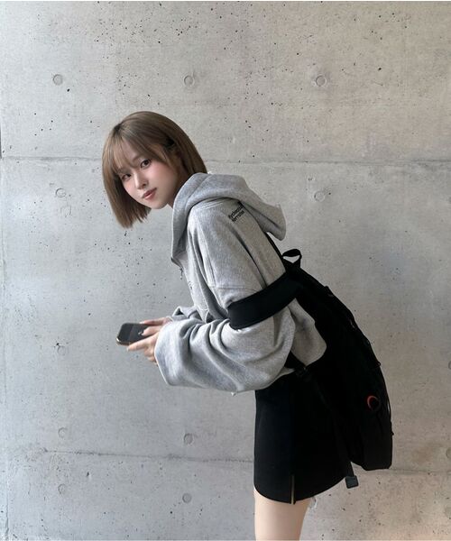 mydeepbluememories（マイディープブルーメモリーズ）の「(w) MM FLOWER GRAPHIX CROP ZIP-UP(GREY)（パーカー・レディース・グレー・ONE SIZE）」の10枚目の写真
