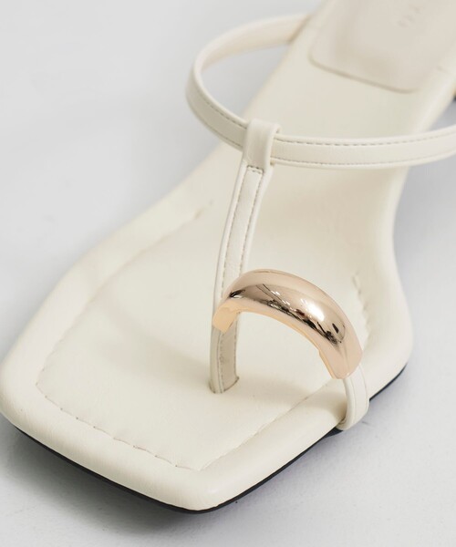 CITY TOKYO(シティトウキョウ)の「【CITY TOKYO/シティートウキョウ】Ring Thong Sandal/リングトングサンダル(サンダル・レディース・ブラック/ホワイト・1/2)」の14枚目の写真