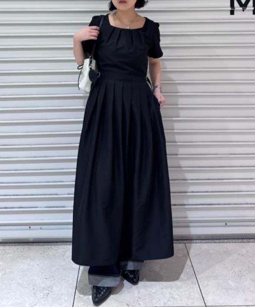 MOUSSY(マウジー)の「CLASSIC LONG ドレス(ワンピース・レディース・ブルー系その他/ブラック/ホワイト系その他・1/2)」の19枚目の写真