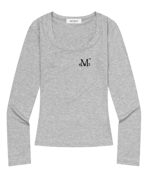 MUCENT(ムセント)の「MUCENT / ムセント スリムフィット Uネック 長袖Tシャツ 薄手 ストレッチ ワンポイント刺繍(Tシャツ/カットソー・レディース・ベージュ/ホワイト/ブラック/チャコールグレー/グレー・FREE)」の4枚目の写真