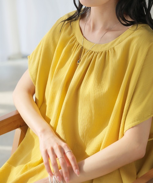 HUG.U(ハグユー)の「楊柳 ギャザーブラウス × ワイドパンツ セットアップ(セットアップ・レディース・グレー/アイボリー/ブラック/イエロー・トール丈/レギュラー丈)」の7枚目の写真