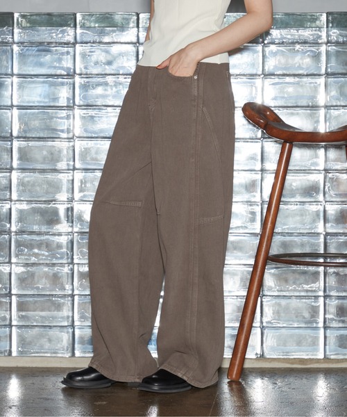 OFROOM(オフルーム)の「【2026秋冬新作】Curve Denim Pants|カーブデニムパンツ(デニムパンツ・レディース・インディゴブルー/ピンク/アイボリー/ライトブルー/ブラウン・LARGE/MEDIUM/SMALL)」の3枚目の写真