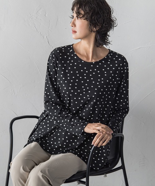 la.f…（ラエフ）の「“ブラウスのように着られる”さらさらストレッチトップス（Tシャツ/カットソー・レディース・ブラック系その他/ライトグレー・9号）」の8枚目の写真