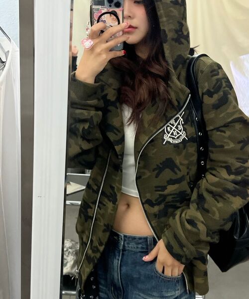 SCHISM INDUCING(スキズムインデューシング)の「RIDERS PARKA GREEN CAMO(パーカー・レディース・その他・L/S)」の16枚目の写真
