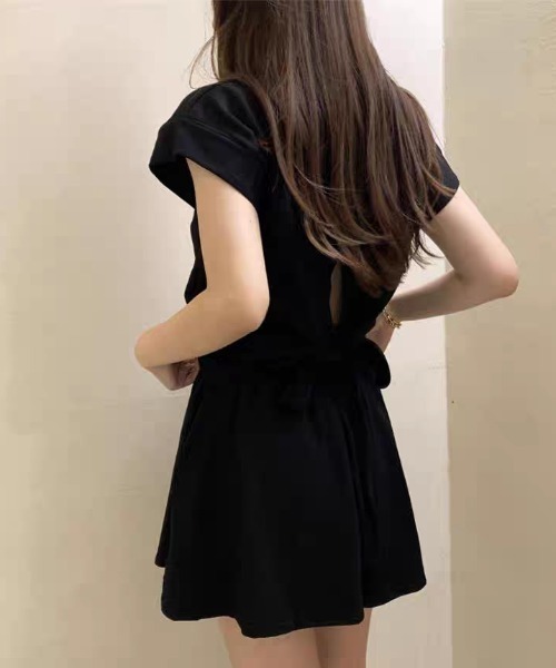 FAVORITO（ファヴォリート）の「バックリボントップスショートパンツセットアップ（セットアップ・レディース・ブラック/オフホワイト・F）」の21枚目の写真