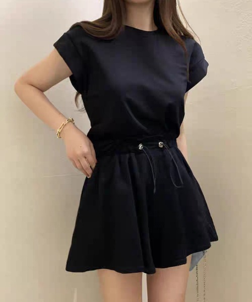 FAVORITO（ファヴォリート）の「バックリボントップスショートパンツセットアップ（セットアップ・レディース・ブラック/オフホワイト・F）」の20枚目の写真