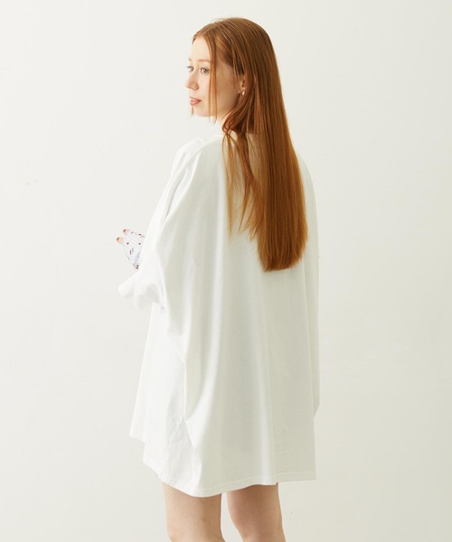 MILKFED.(ミルクフェド)の「STENCIL SAGARA EMBROIDERY S/S TEE(Tシャツ/カットソー・レディース・ホワイト/オフホワイト/チャコール・ONE SIZE)」の12枚目の写真