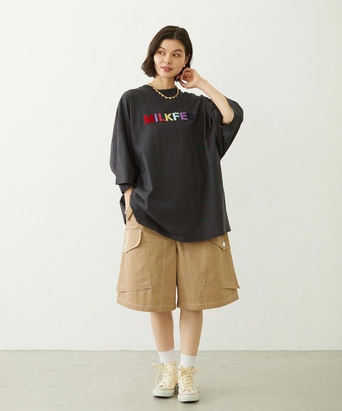 MILKFED.(ミルクフェド)の「STENCIL SAGARA EMBROIDERY S/S TEE(Tシャツ/カットソー・レディース・ホワイト/オフホワイト/チャコール・ONE SIZE)」の21枚目の写真