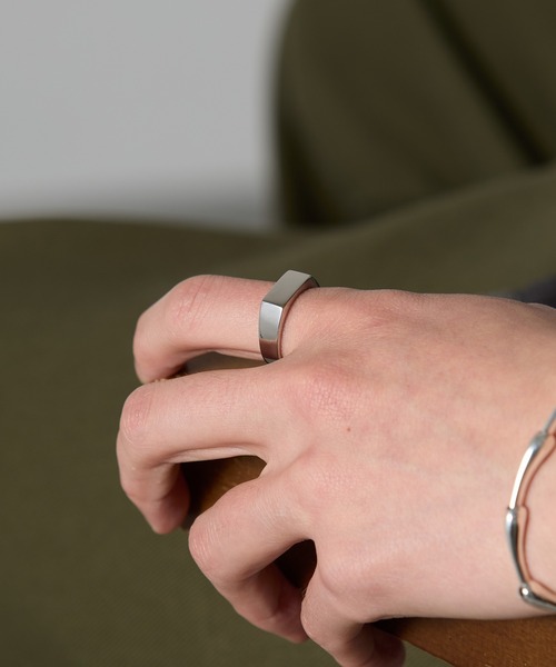 MAGASIN DE MODE Brew(マガジンデモードブリュー)の「【MAGASIN DE MODE Brew】Simple Rectangle Ring -STENLESS STEEL- ステンレス(リング・メンズ・シルバー・ 19)」の5枚目の写真