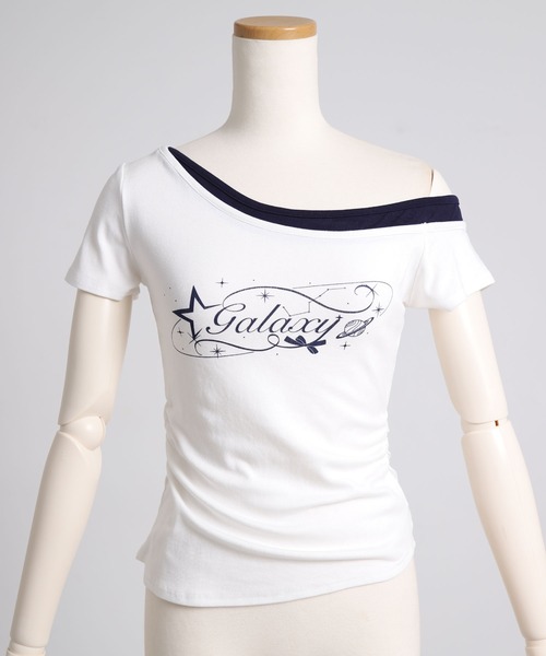 Diable baiser(ディアブルベーゼ)の「ロゴ オフショルダー Tシャツ / レイヤード風 アシンメトリー 星柄 Tシャツ エッジィ(Tシャツ/カットソー・レディース・ホワイト/ネイビー・FREE)」の18枚目の写真