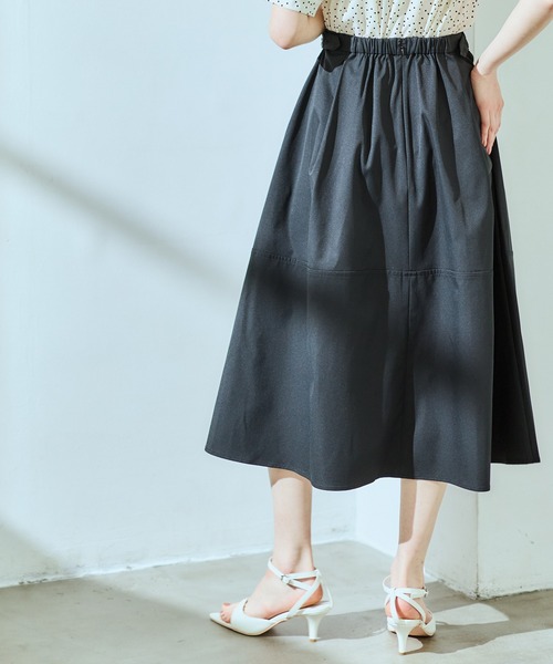 12Twelve Agenda(トゥエルブ アジェンダ)の「撥水タックフレアスカート(スカート・レディース・ベージュ/ブラック/ブルー・M)」の8枚目の写真