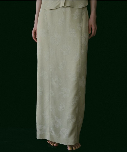 anuke(アンヌーク)の「Flower Jacquard Skirt(スカート・レディース・ブラウン/アイボリー・38inch/36inch)」の2枚目の写真