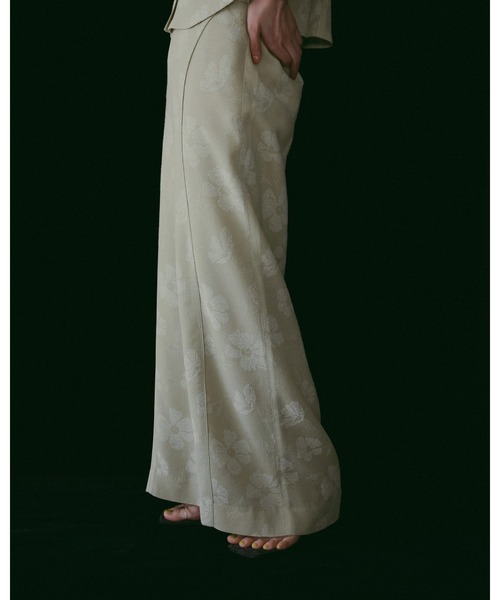 anuke(アンヌーク)の「Flower Jacquard Skirt(スカート・レディース・ブラウン/アイボリー・38inch/36inch)」の5枚目の写真