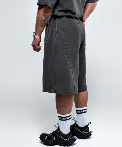 PHYSICAL GARMENTS（フィジカルガーメンツ）の「P2634 ピグダイイングウェーブ切り替えバミューダパンツ [チャコール]（その他パンツ・メンズ・チャコール・2/1）」の7枚目の写真