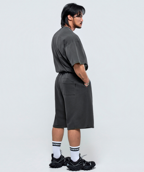 PHYSICAL GARMENTS（フィジカルガーメンツ）の「P2634 ピグダイイングウェーブ切り替えバミューダパンツ [チャコール]（その他パンツ・メンズ・チャコール・2/1）」の9枚目の写真